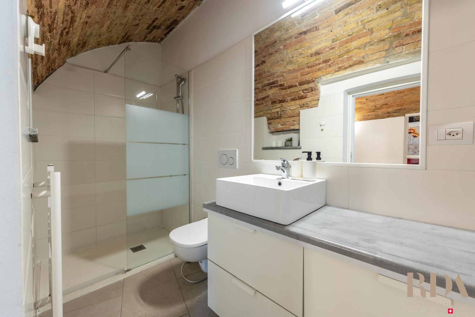 Il Rustico Rda Luxury Apartments Lago Parking 멘드리지오 외부 사진