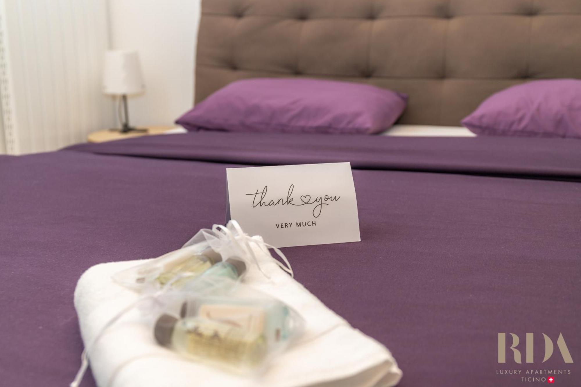 Il Rustico Rda Luxury Apartments Lago Parking 멘드리지오 외부 사진
